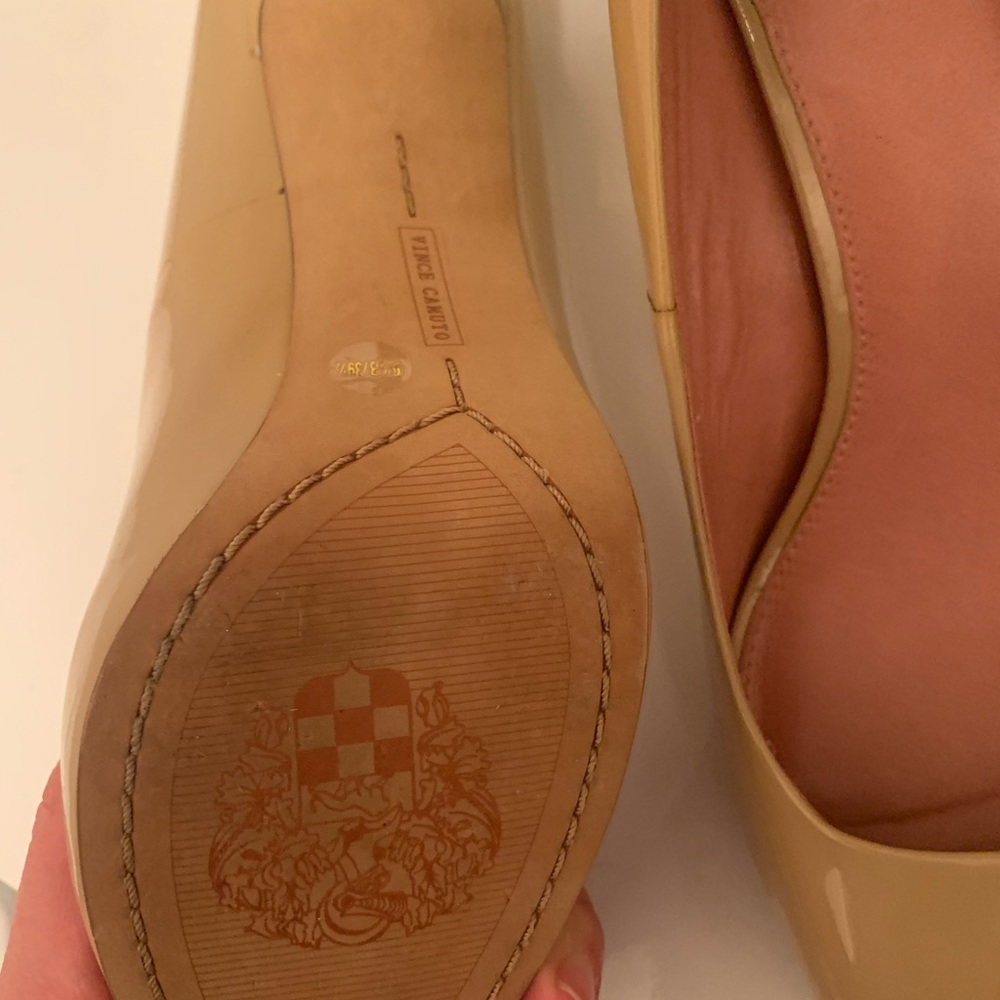 Heels - Picture 2 of 5